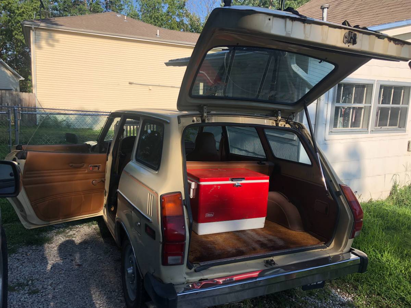 Illustration for article titled At $2,300, Could This 1979 Subaru DL Put a Smile on Your Face?